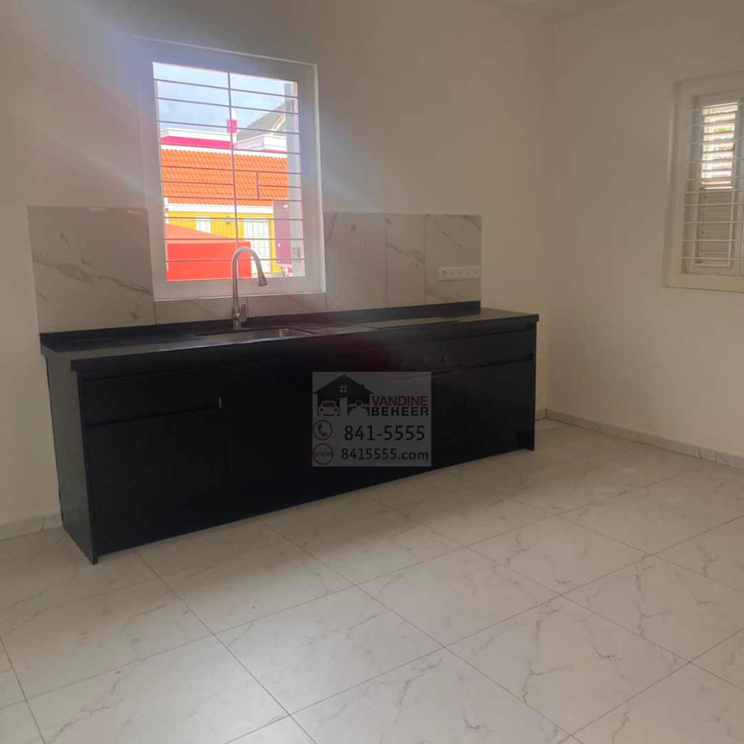 Kaya Papa Godett 83 Vandine Beheer Curacao For Rent Commercial Space